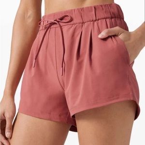 Lululemon Stroll at Sundown Short 3”
